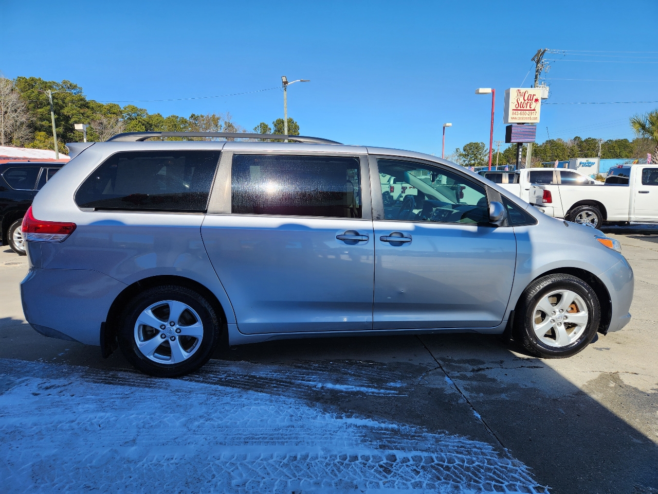 Toyota Sienna 5dr 7-Pass Van V6 LE AAS FWD (Natl) 2014