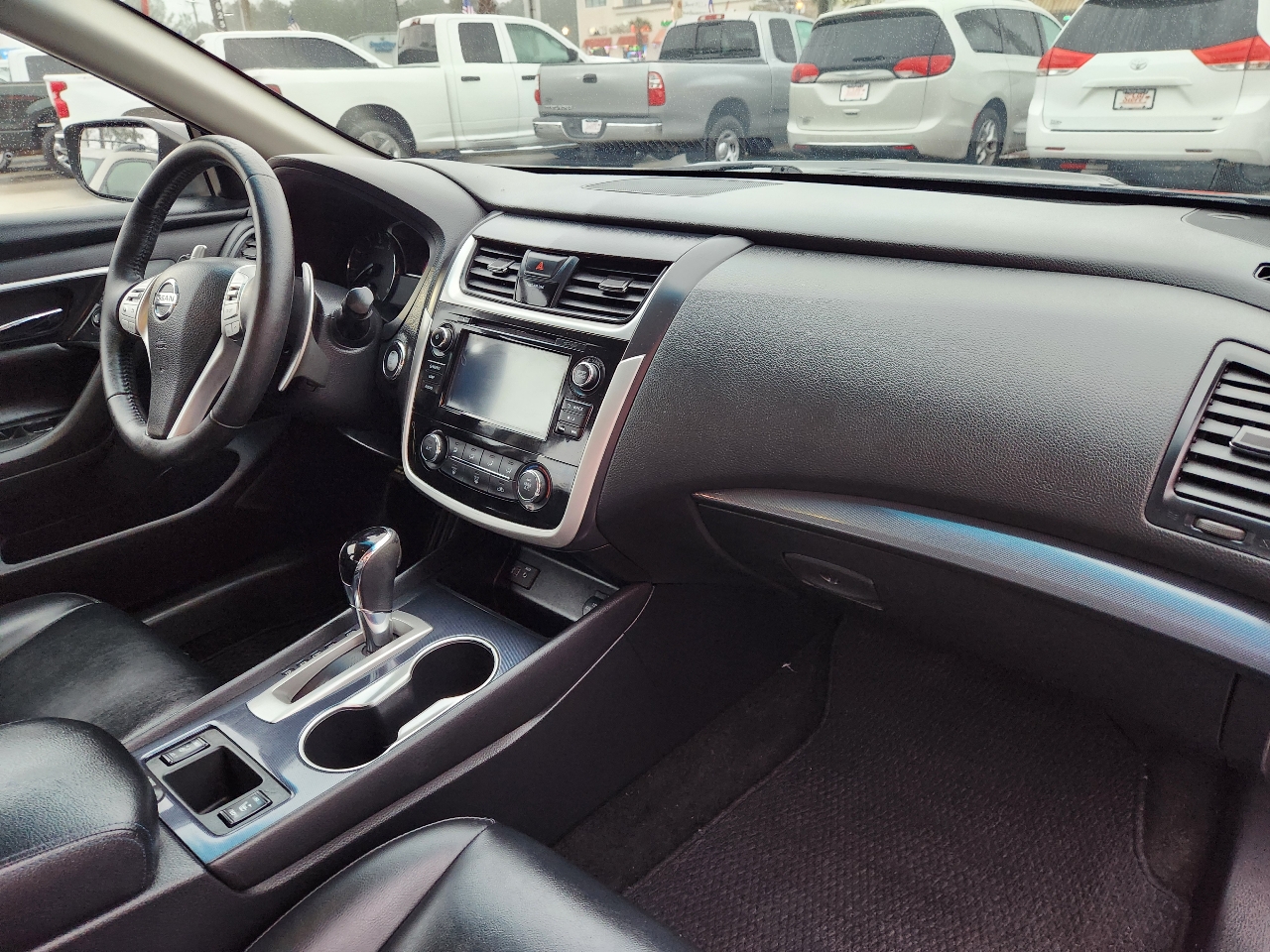 Nissan Altima 2.5 SR Sedan 2018