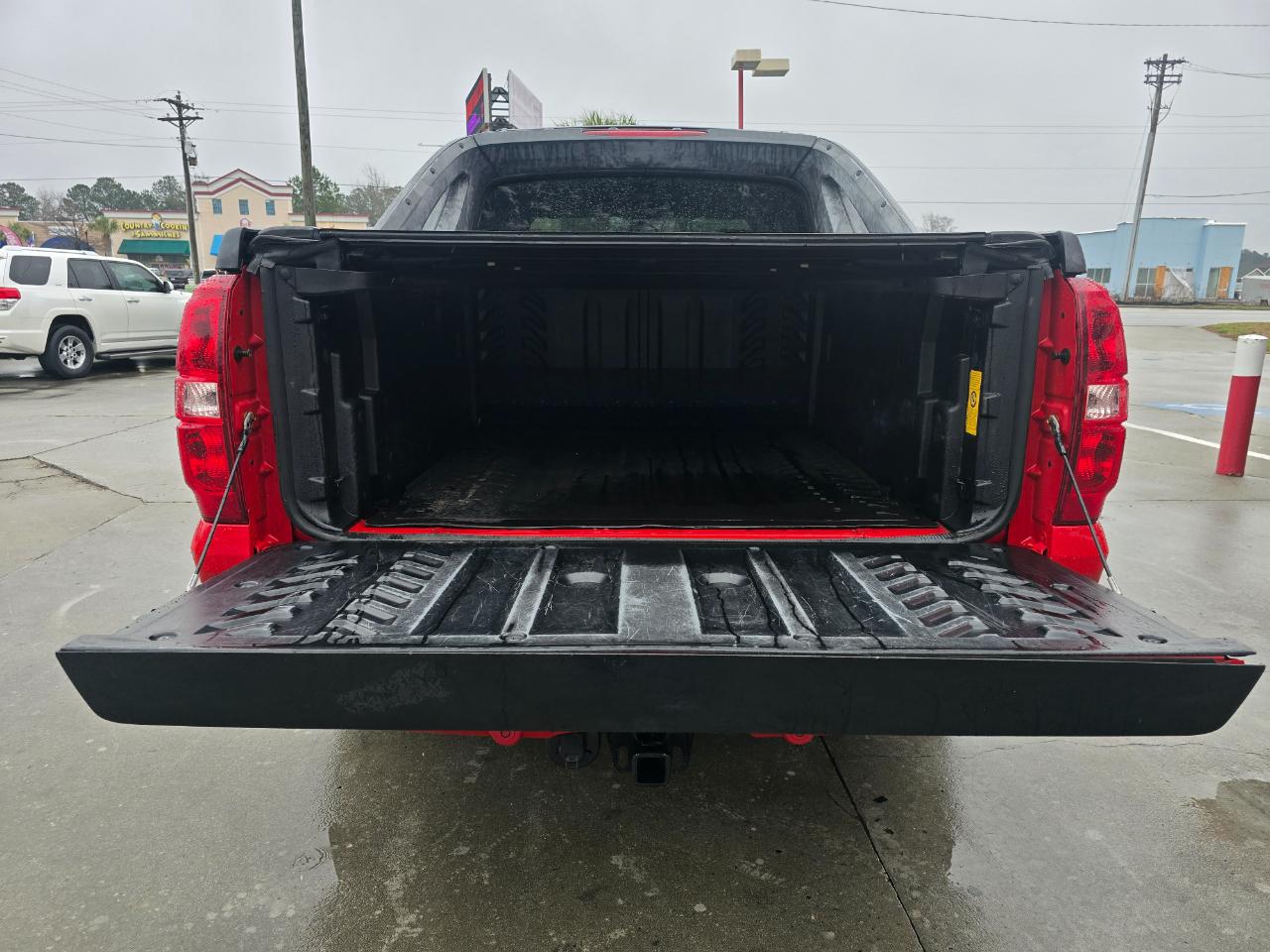 Chevrolet Avalanche 4WD Crew Cab 130" LTZ 2009