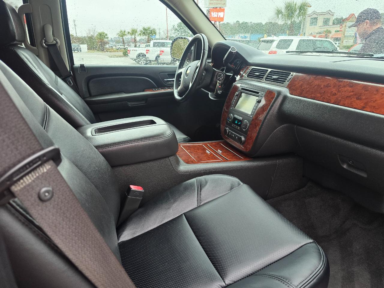 Chevrolet Avalanche 4WD Crew Cab 130" LTZ 2009