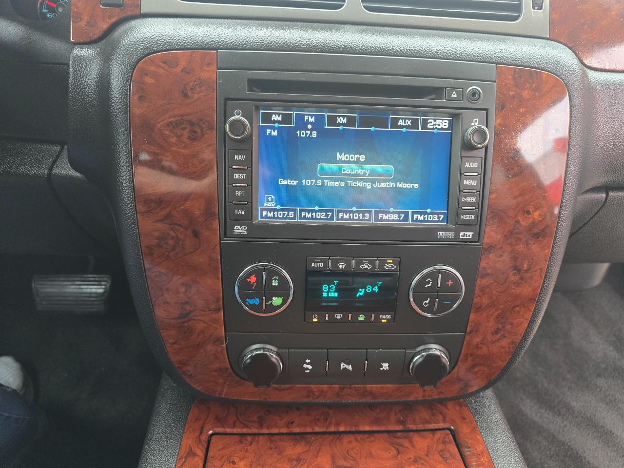 Chevrolet Avalanche 4WD Crew Cab 130" LTZ 2009