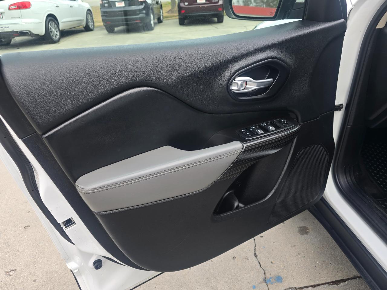 Jeep Cherokee 4WD 4dr Limited 2014