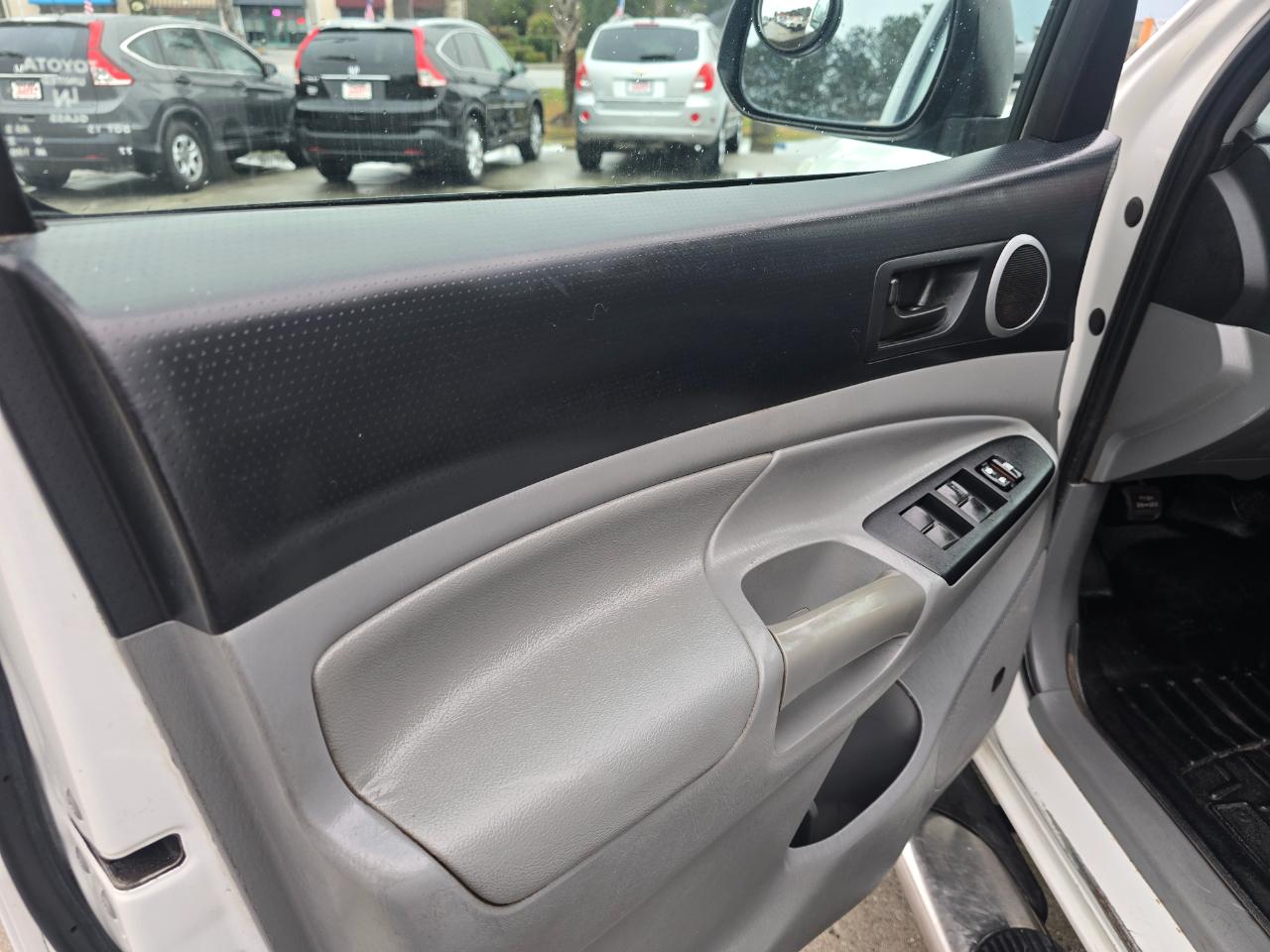 Toyota Tacoma 4WD Double Cab LB V6 AT (Natl) 2014