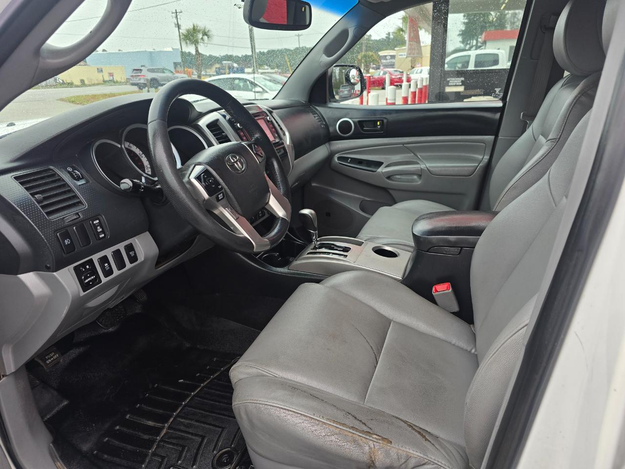 Toyota Tacoma 4WD Double Cab LB V6 AT (Natl) 2014