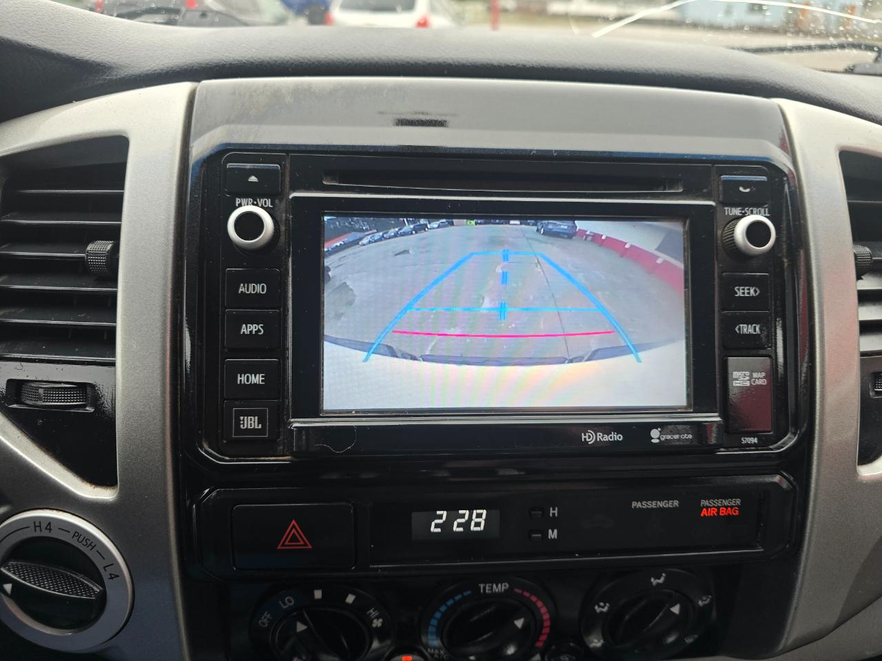 Toyota Tacoma 4WD Double Cab LB V6 AT (Natl) 2014