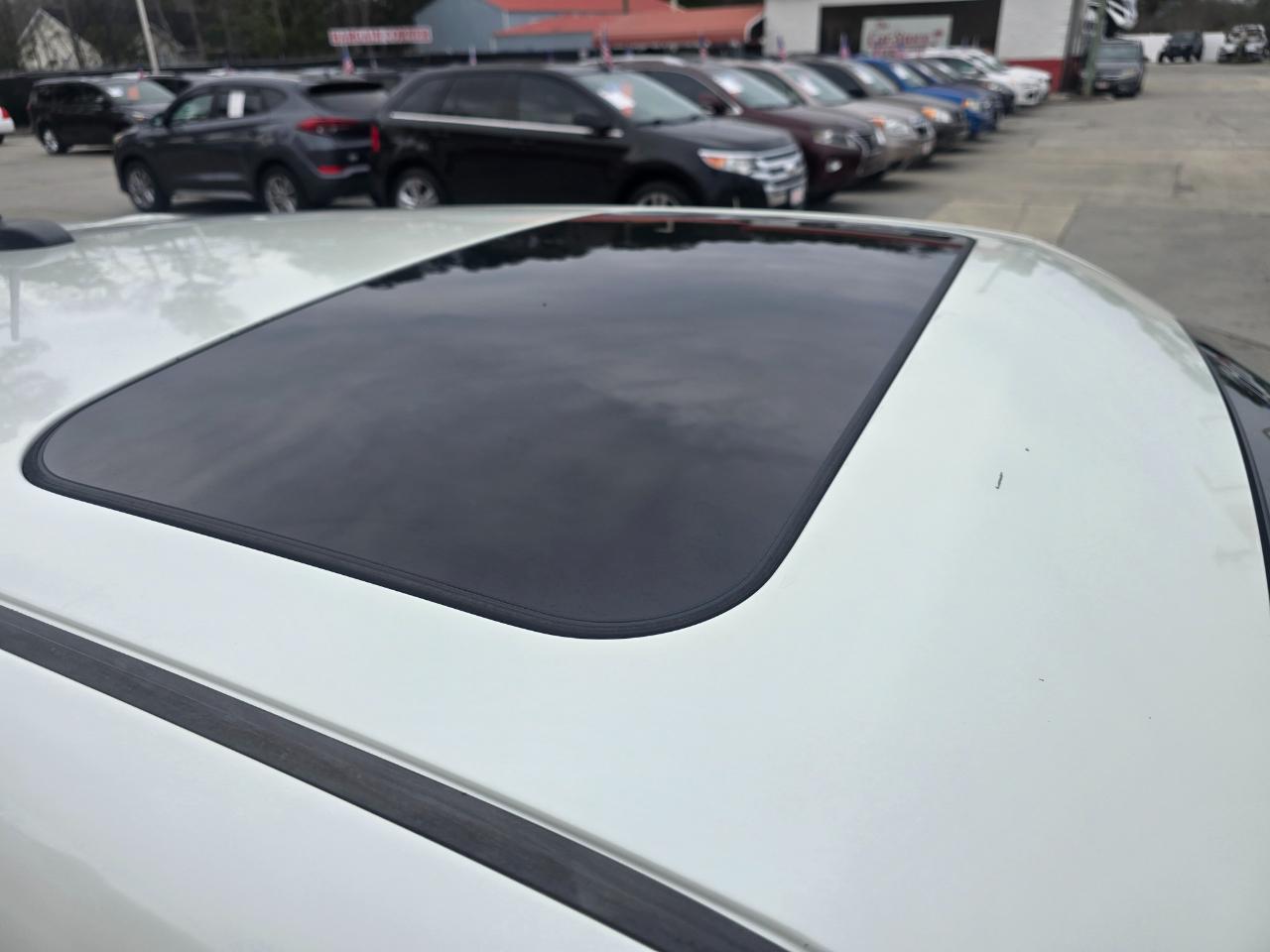 Nissan Juke 5dr Wgn CVT SV FWD 2012