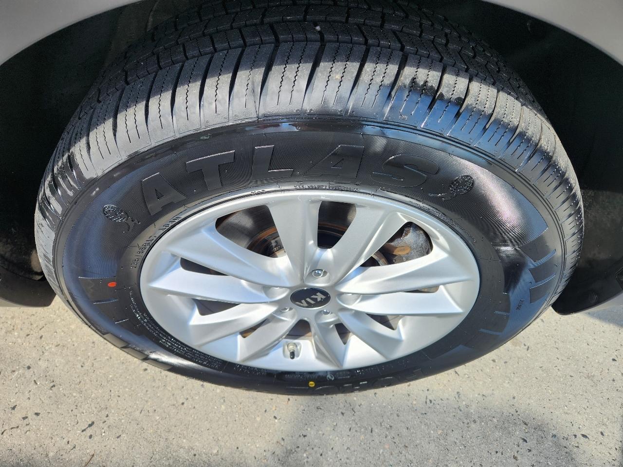 Kia Sorento L FWD 2019