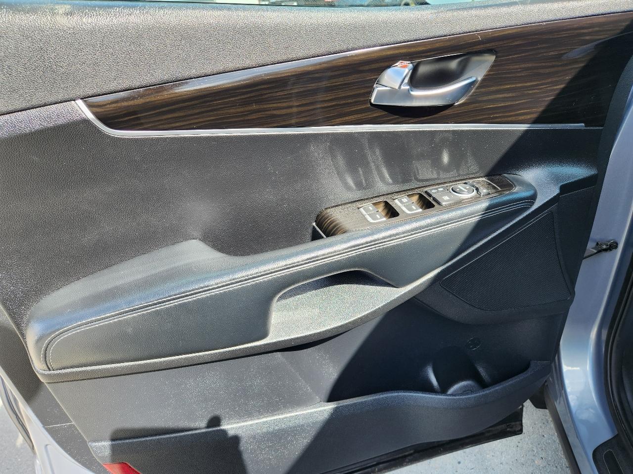 Kia Sorento L FWD 2019