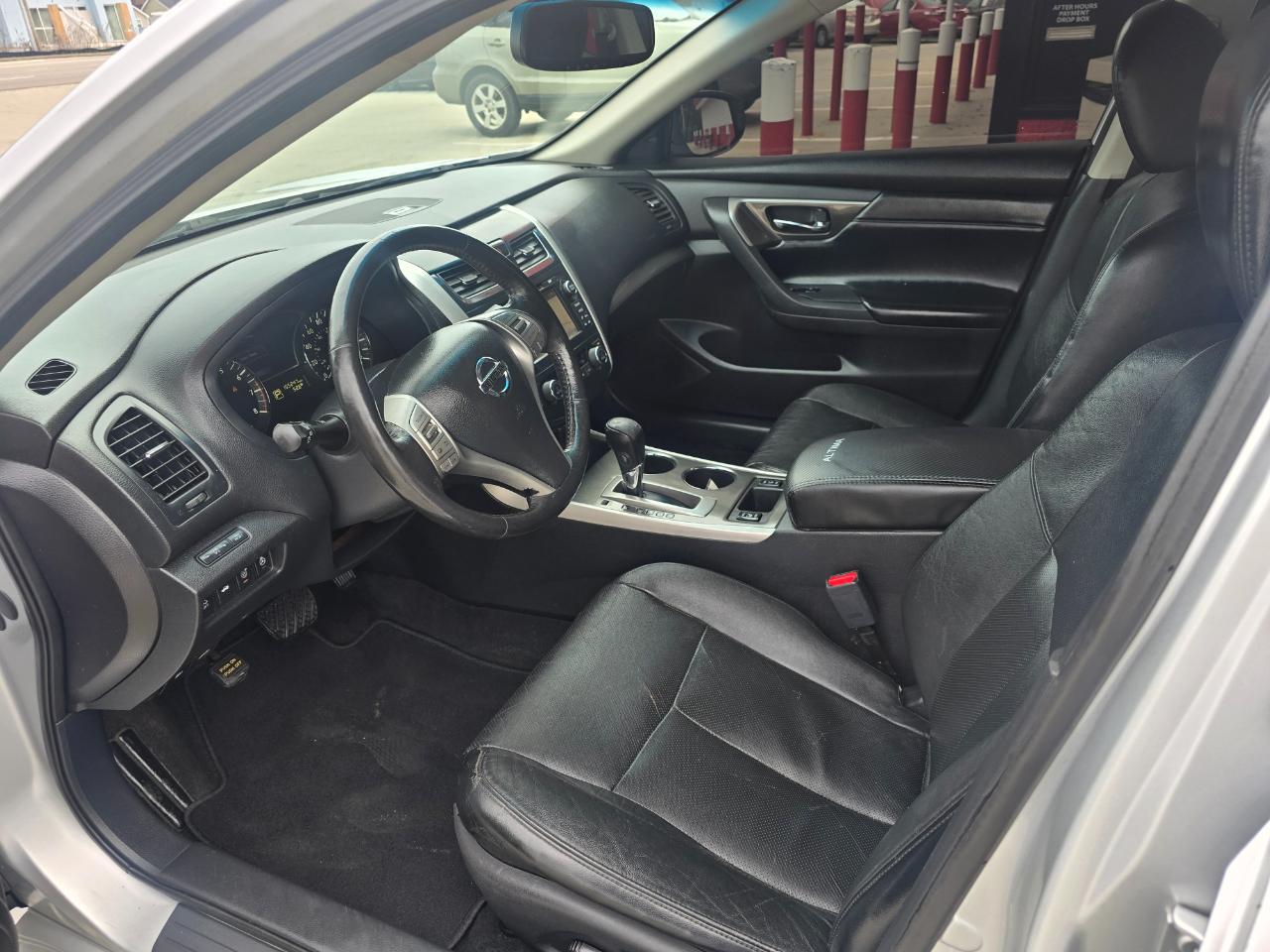 Nissan Altima 4dr Sdn I4 2.5 SL 2015