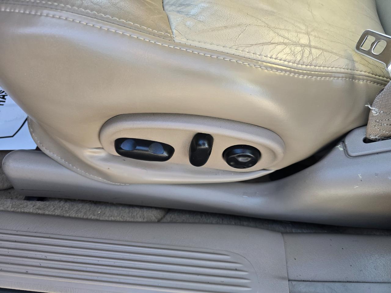 Buick LeSabre 4dr Sdn Limited 2003