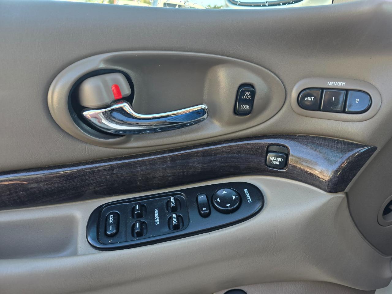 Buick LeSabre 4dr Sdn Limited 2003