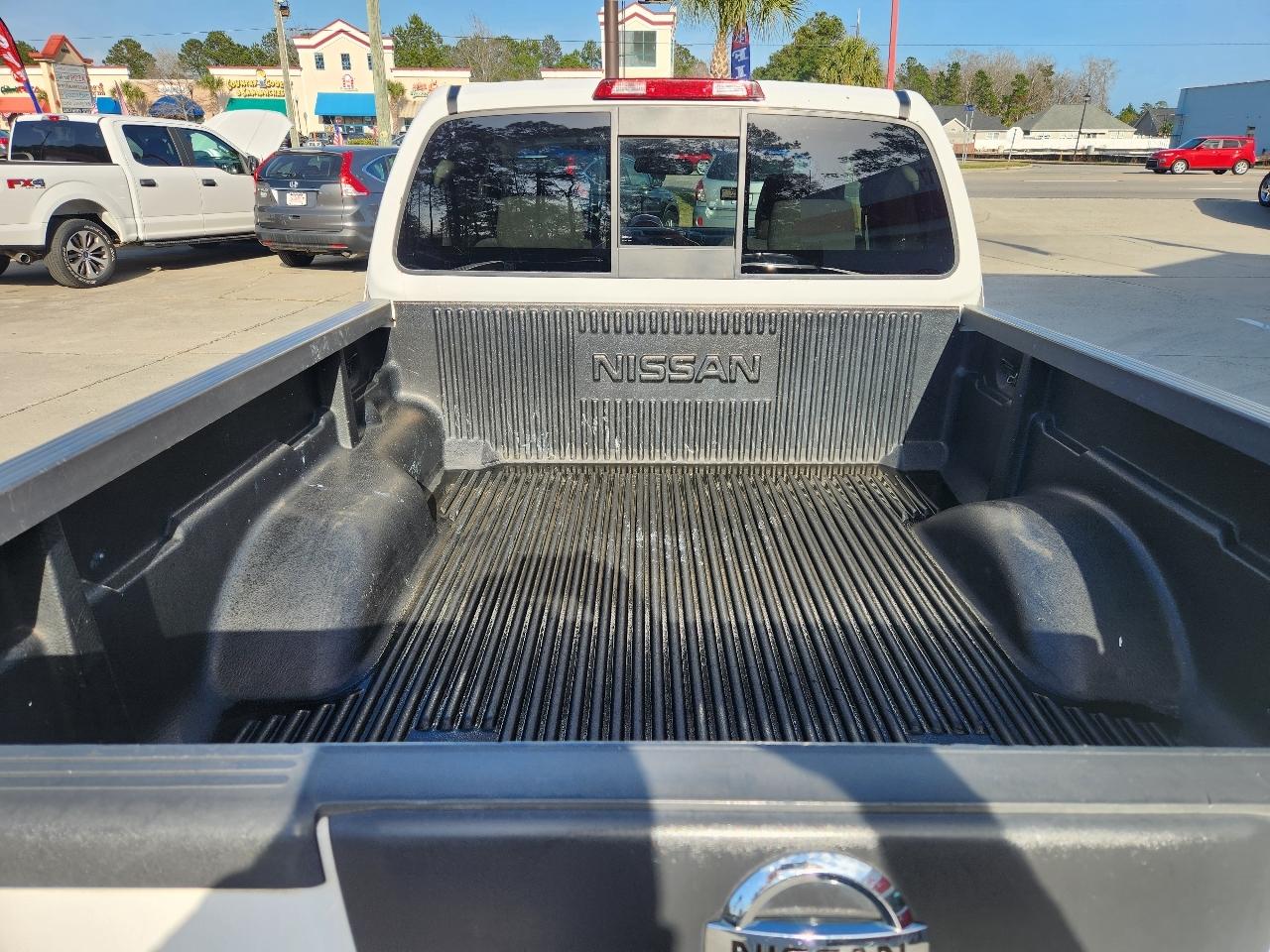 Nissan Frontier XE King Cab I4 Auto 2WD 2006