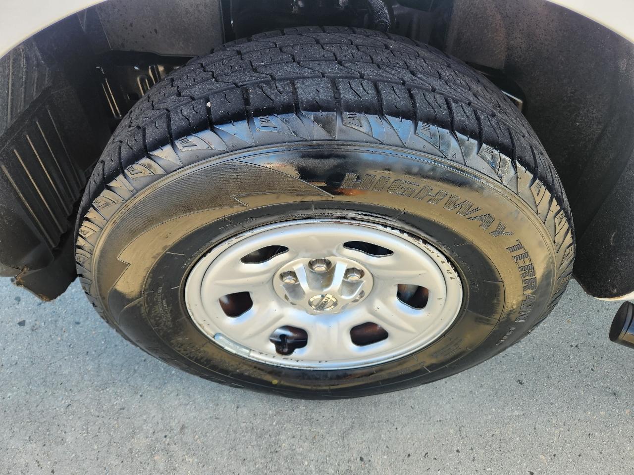 Nissan Frontier XE King Cab I4 Auto 2WD 2006