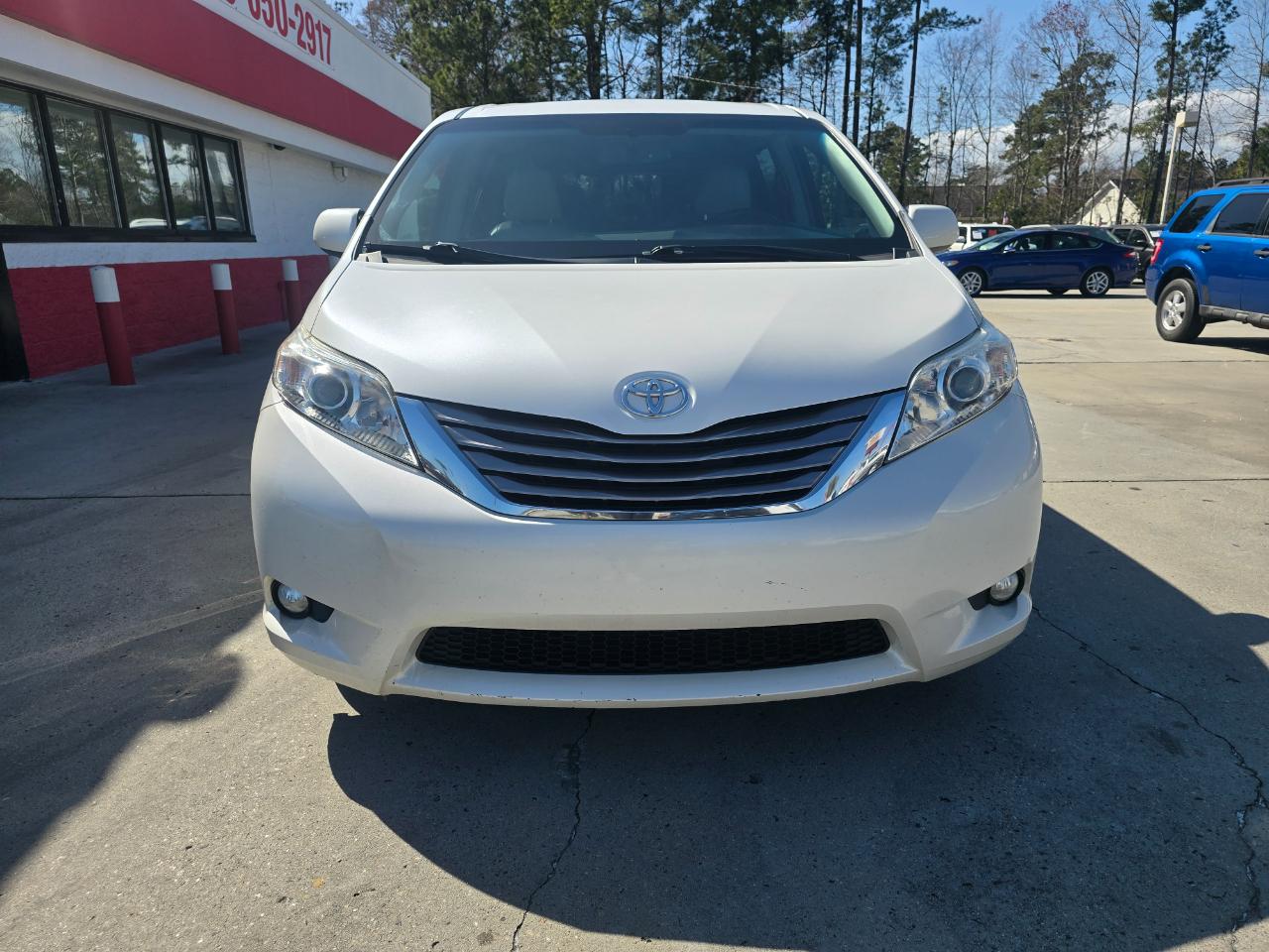 Toyota Sienna 5dr 8-Pass Van XLE FWD (Natl) 2016