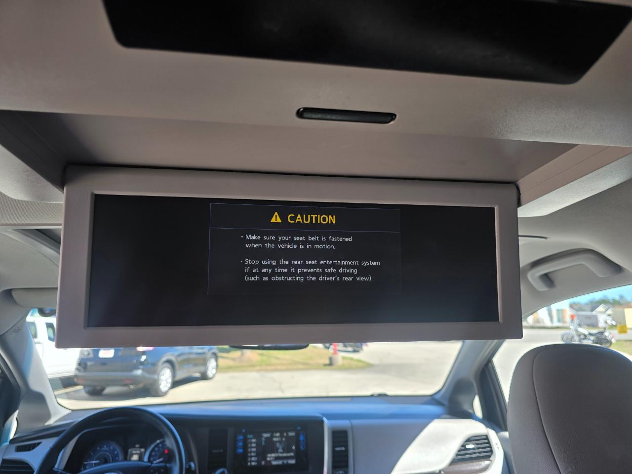 Toyota Sienna 5dr 8-Pass Van XLE FWD (Natl) 2016