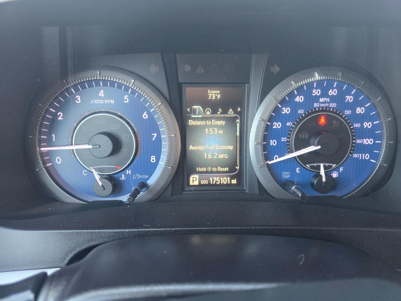 Toyota Sienna 5dr 8-Pass Van XLE FWD (Natl) 2016