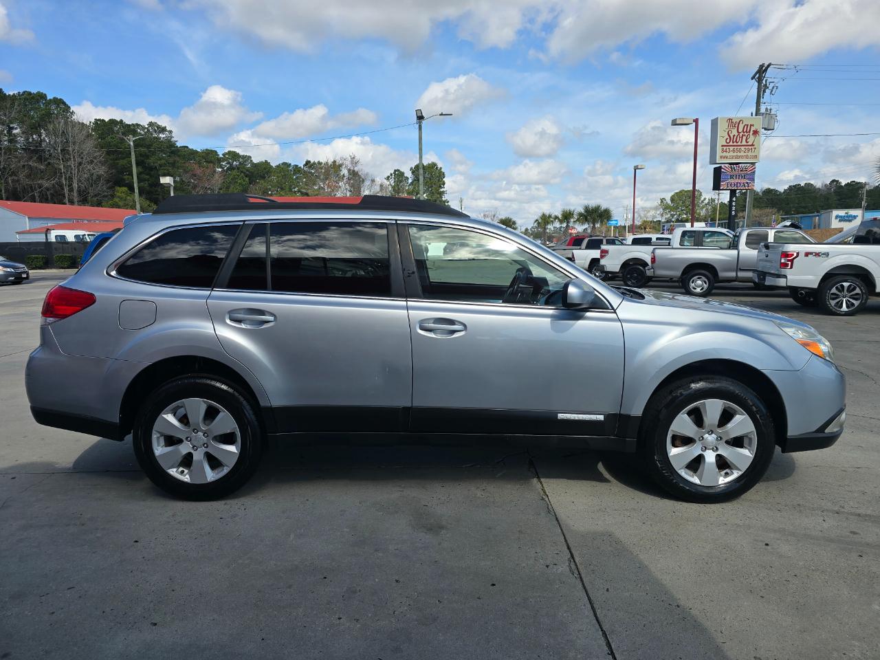 Subaru Outback 4dr Wgn H4 Auto 2.5i Premium 2012