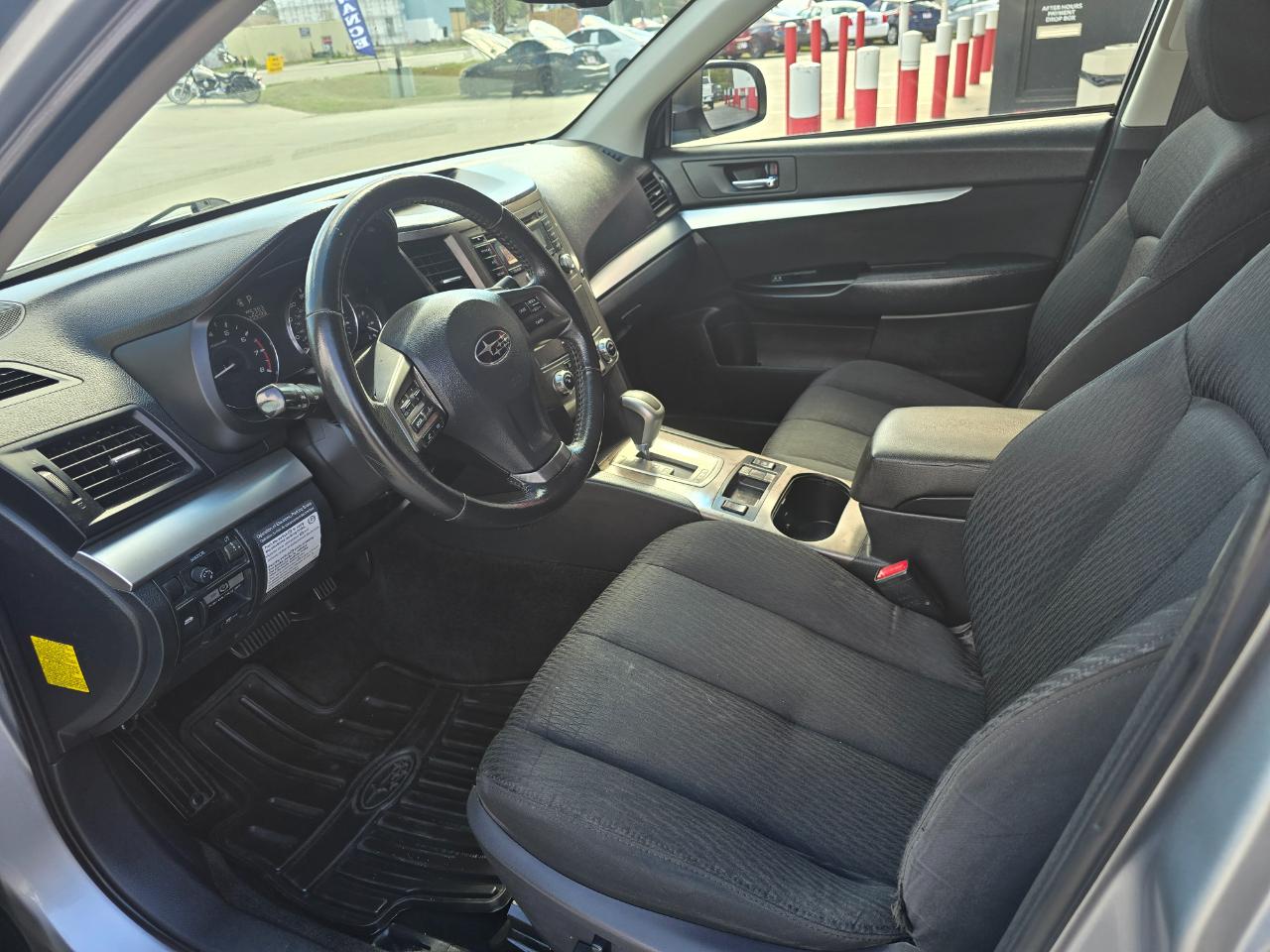 Subaru Outback 4dr Wgn H4 Auto 2.5i Premium 2012