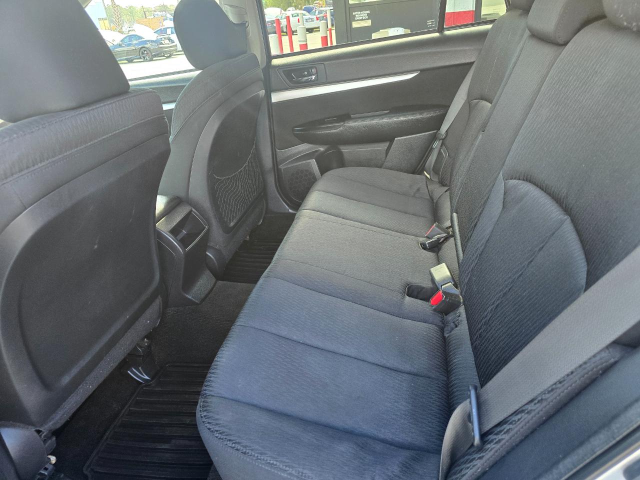 Subaru Outback 4dr Wgn H4 Auto 2.5i Premium 2012