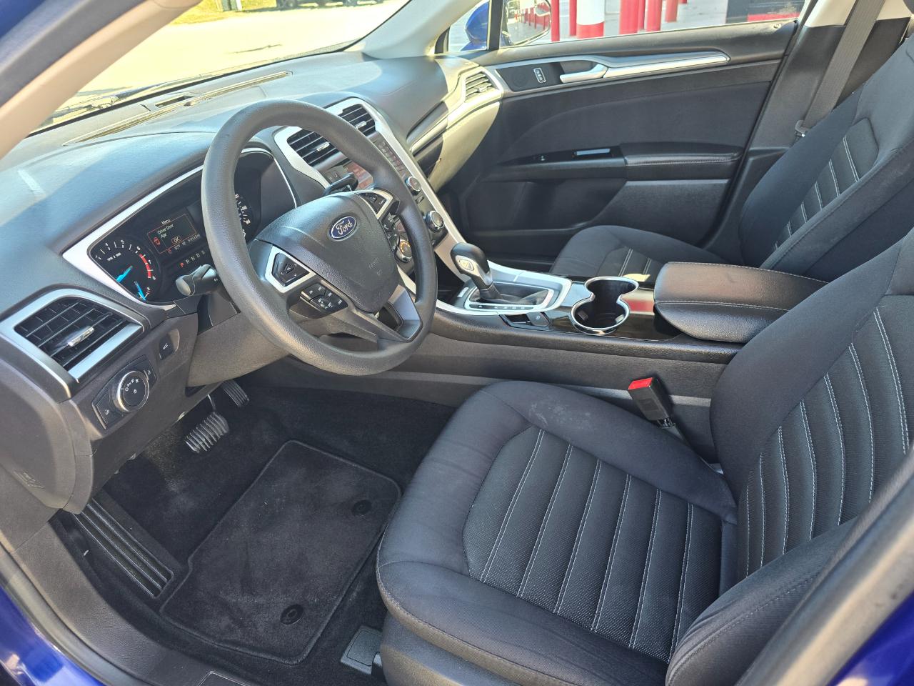 Ford Fusion 4dr Sdn SE FWD 2015