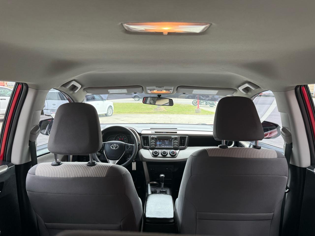 Toyota RAV4 FWD 4dr LE (Natl) 2015