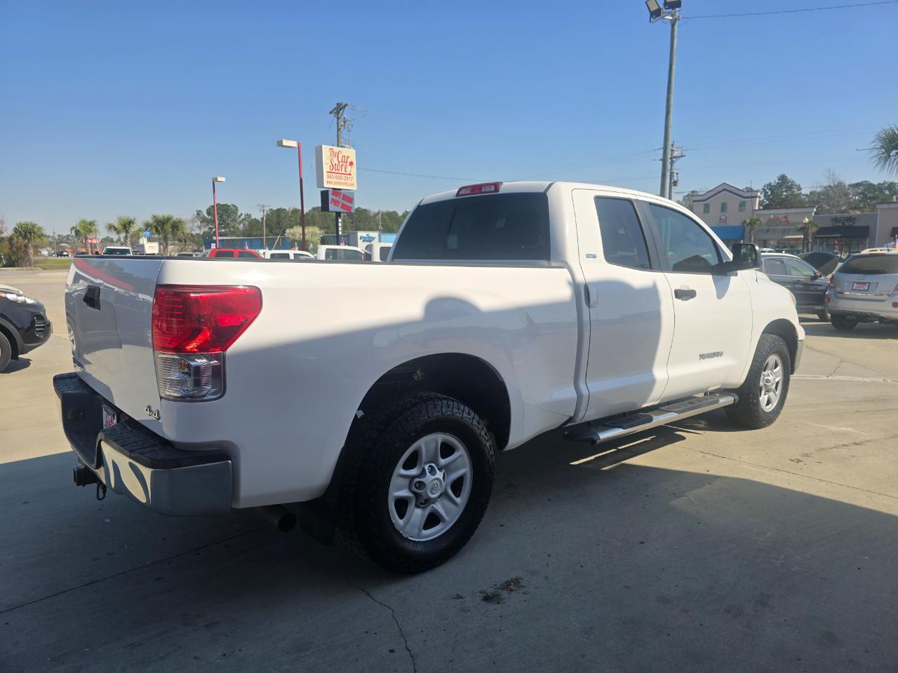 Toyota Tundra 4WD Truck Double Cab 4.6L V8 6-Spd AT (Natl) 2013