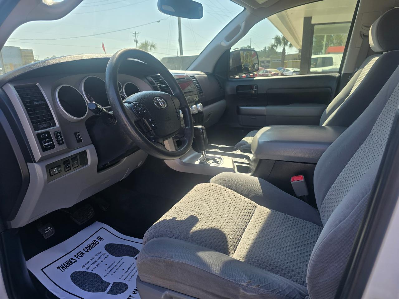 Toyota Tundra 4WD Truck Double Cab 4.6L V8 6-Spd AT (Natl) 2013