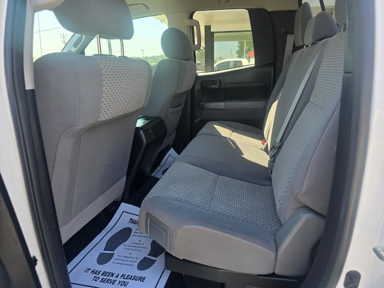 Toyota Tundra 4WD Truck Double Cab 4.6L V8 6-Spd AT (Natl) 2013