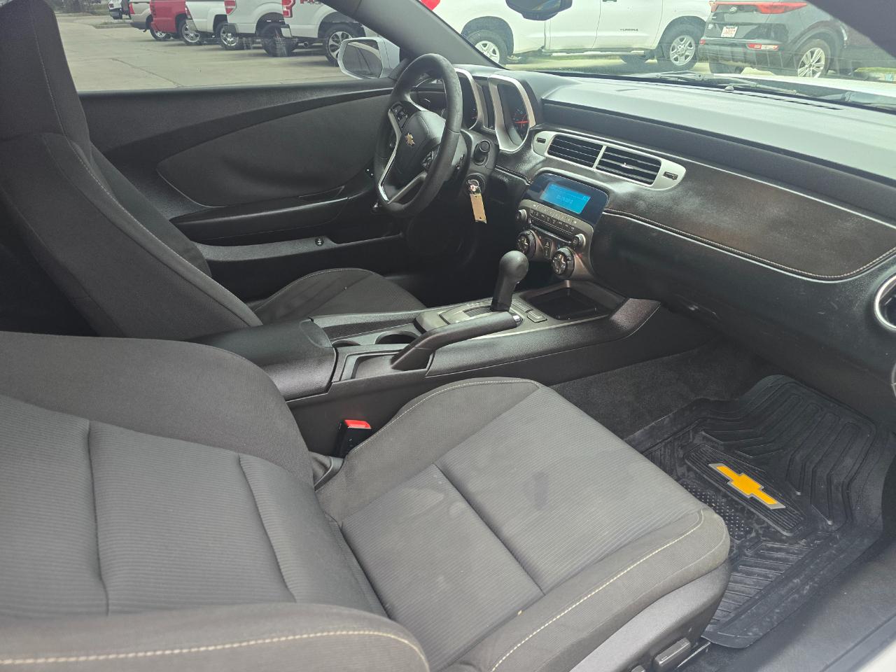 Chevrolet Camaro 2dr Cpe 1LT 2012