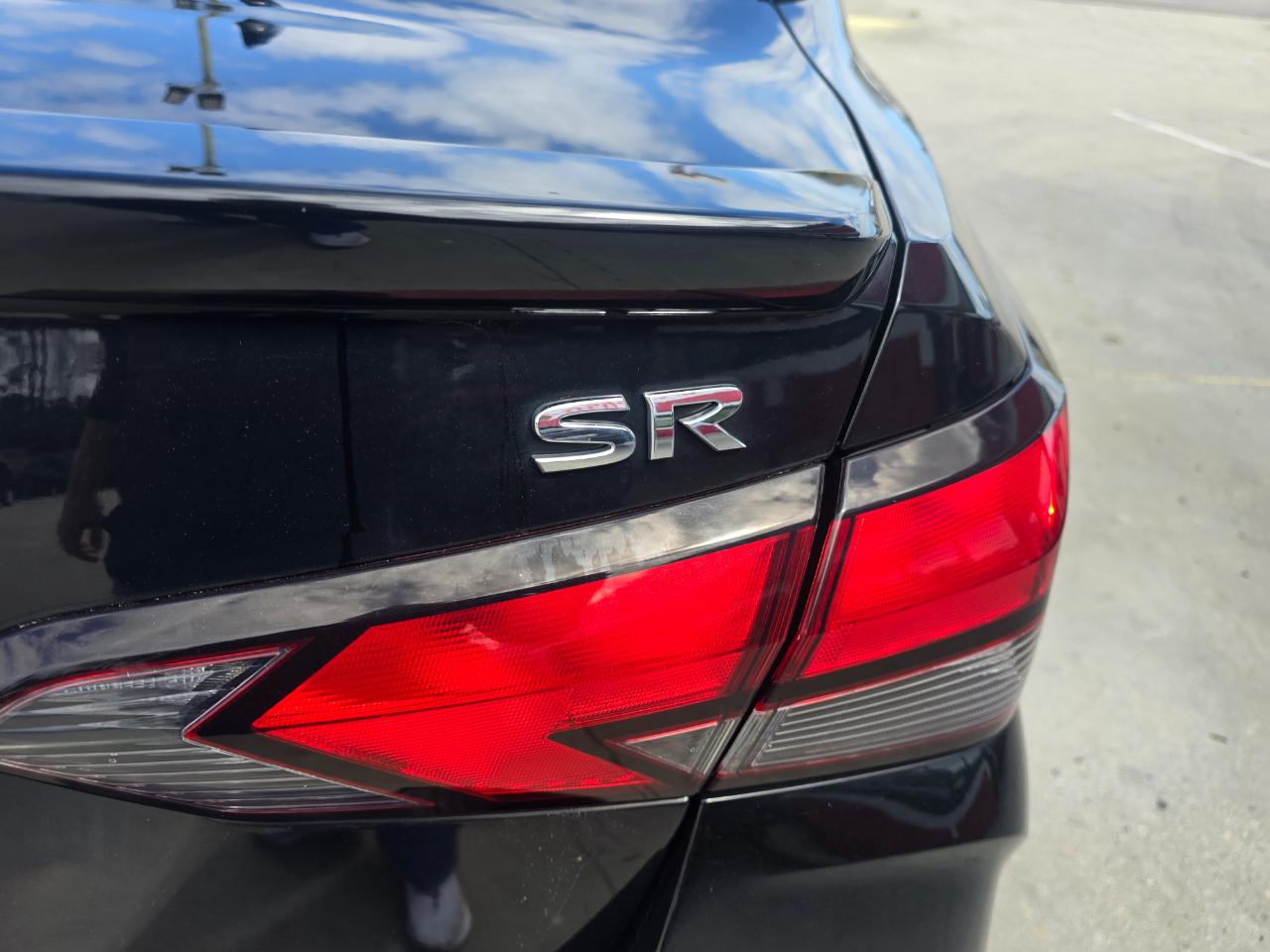 Nissan Versa SR CVT 2020