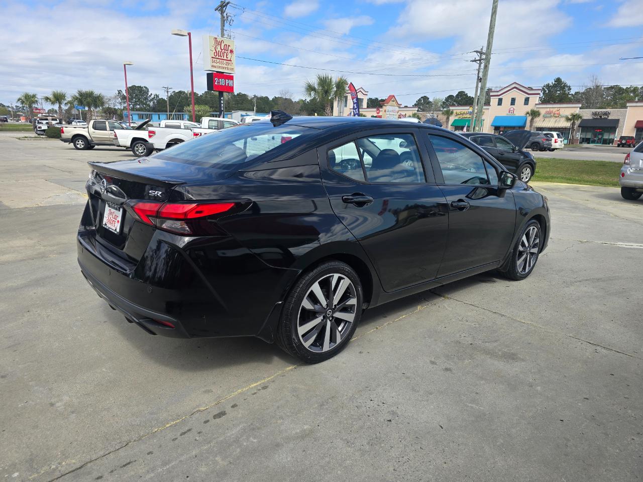 Nissan Versa SR CVT 2020
