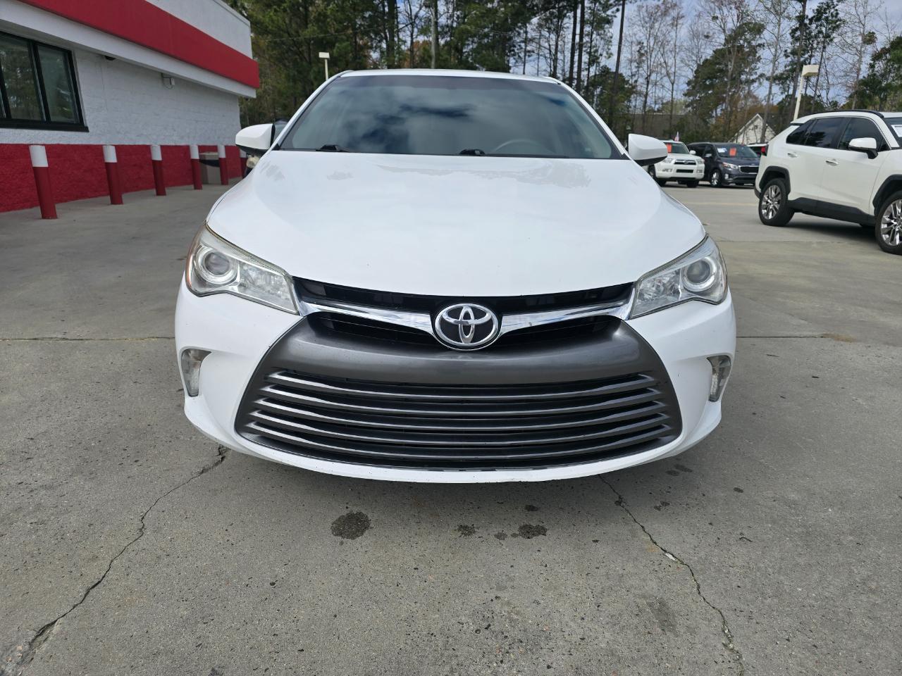 Toyota Camry XLE Auto (Natl) 2017