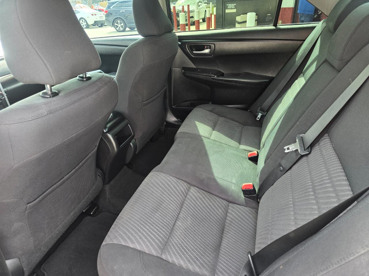 Toyota Camry XLE Auto (Natl) 2017