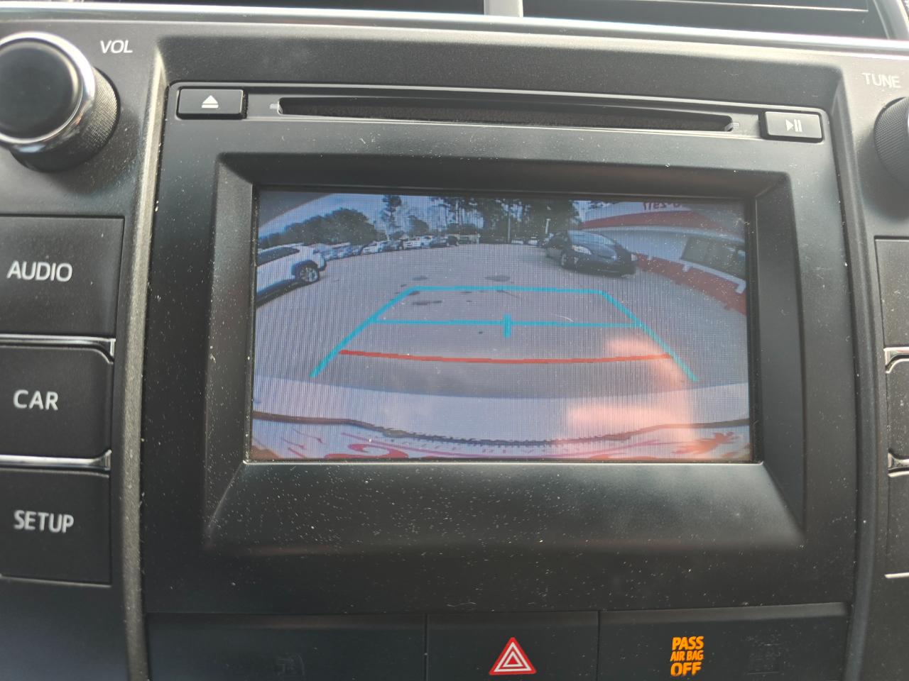 Toyota Camry XLE Auto (Natl) 2017