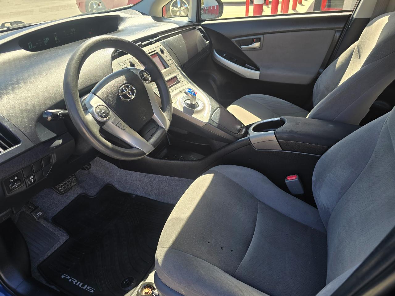 Toyota Prius 5dr HB Three (Natl) 2014