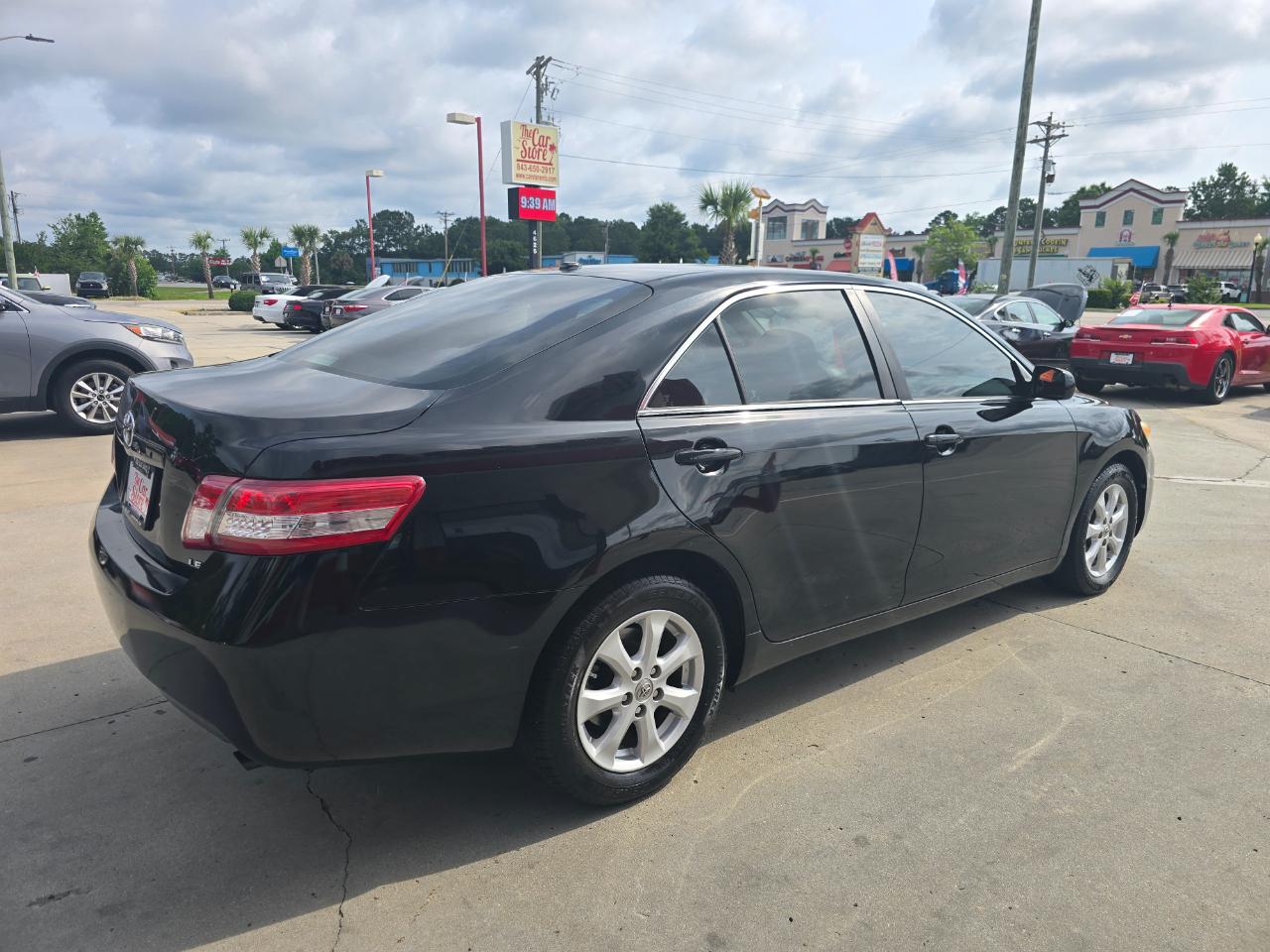 Toyota Camry 4dr Sdn LE Auto 2011