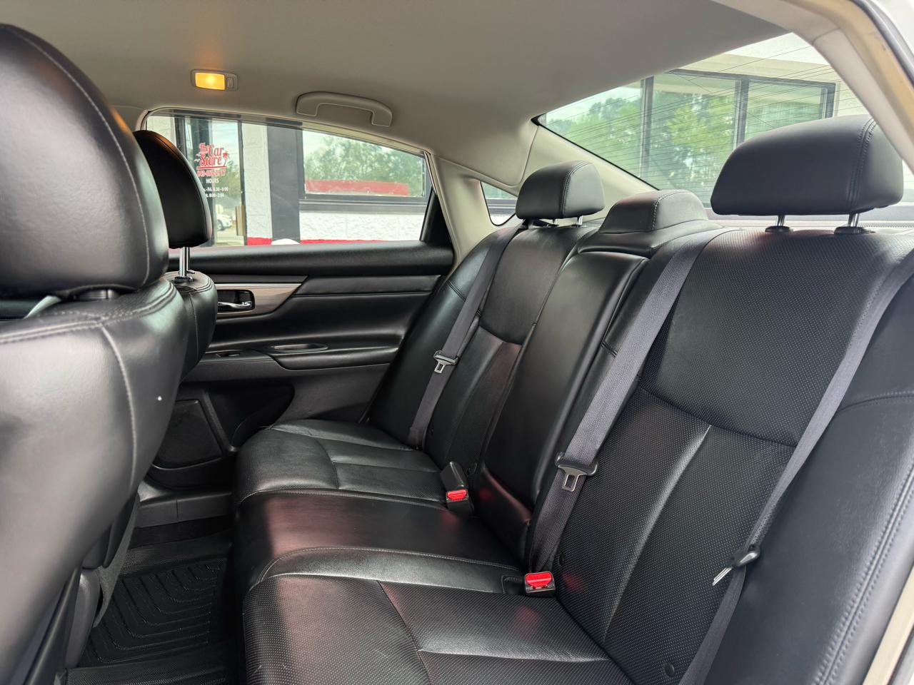 Nissan Altima 4dr Sdn I4 2.5 SL 2013