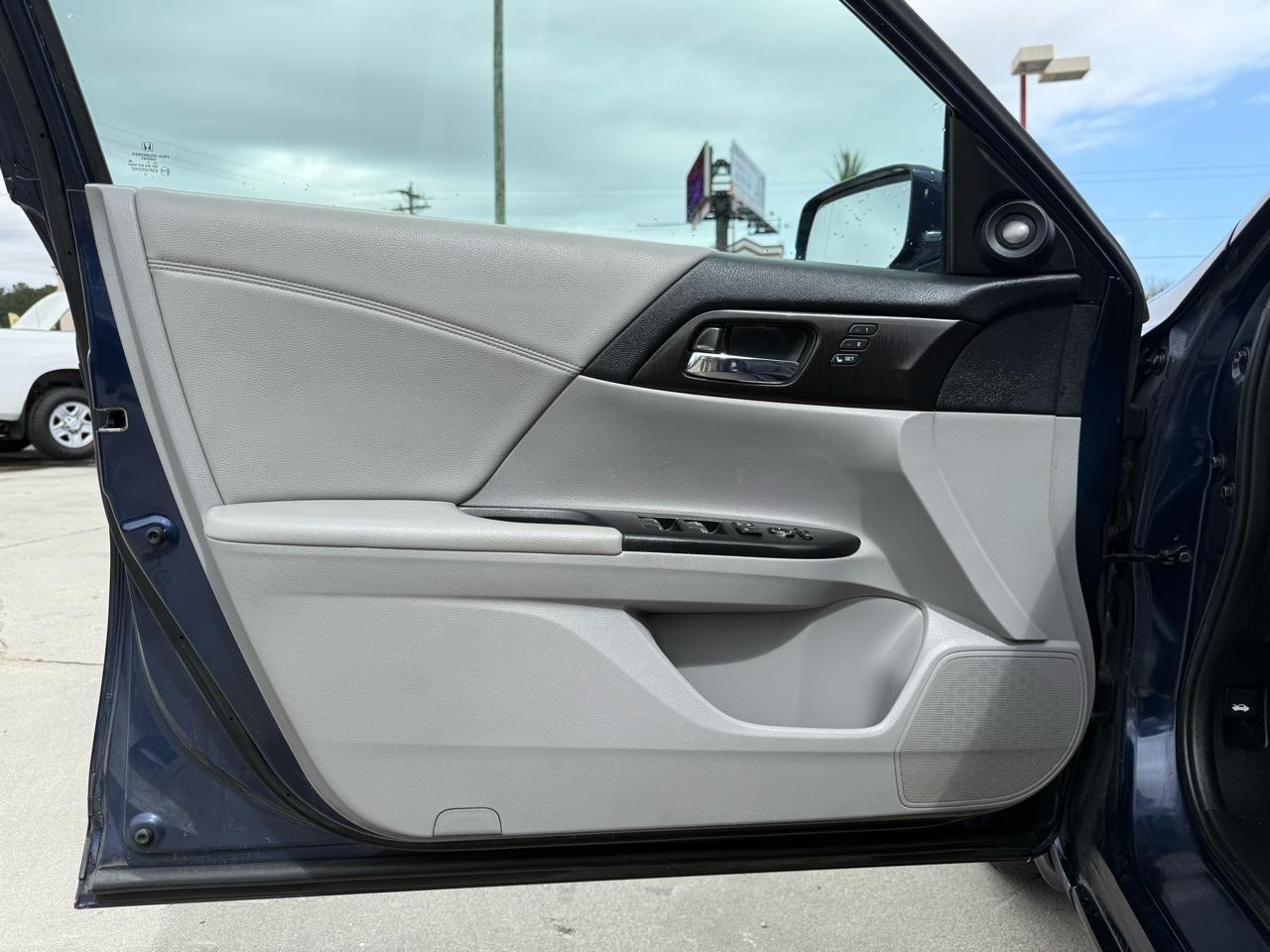 Honda Accord Sedan 4dr I4 CVT EX-L 2015