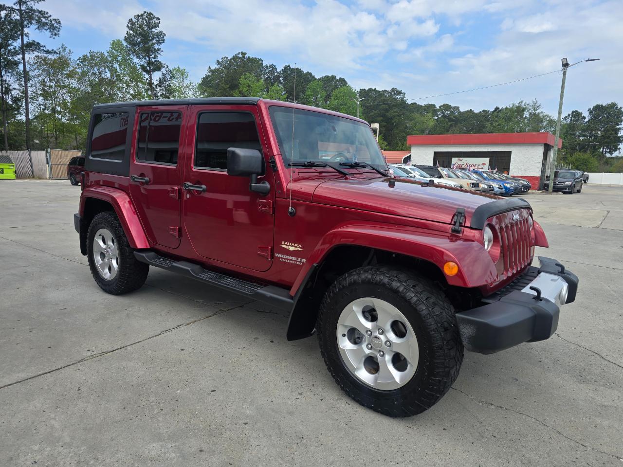 Jeep Wrangler Unlimited 4WD 4dr Sahara 2013