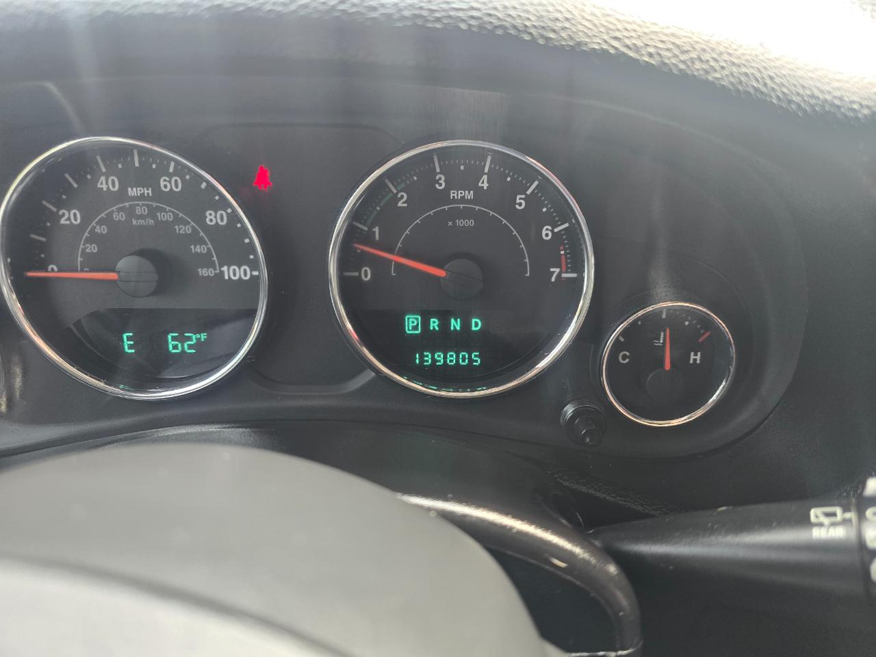 Jeep Wrangler Unlimited 4WD 4dr Sahara 2013