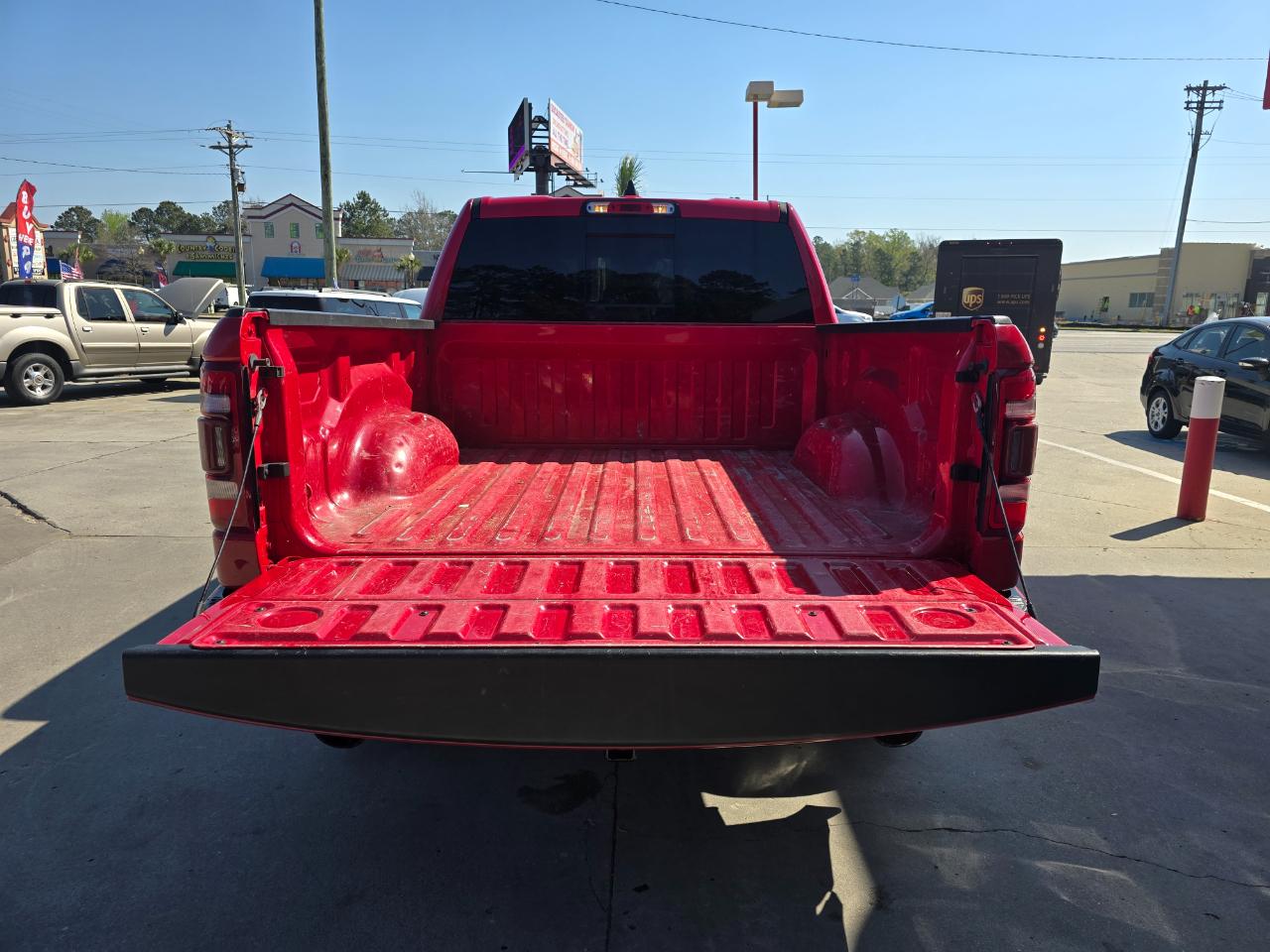 RAM 1500 Big Horn/Lone Star 4x4 Crew Cab 5'7" Box 2019