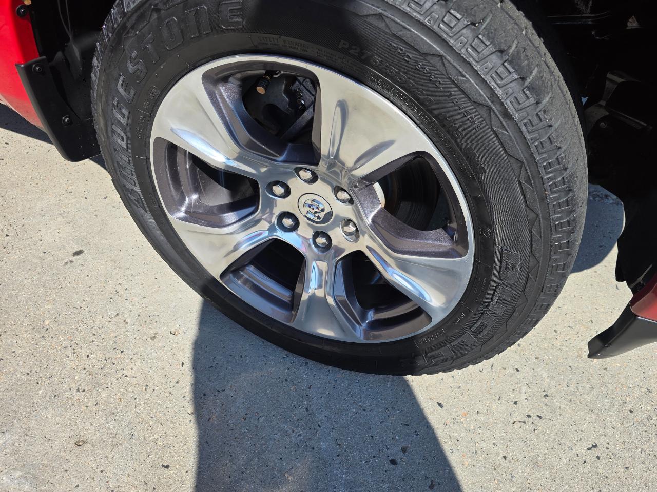 RAM 1500 Big Horn/Lone Star 4x4 Crew Cab 5'7" Box 2019