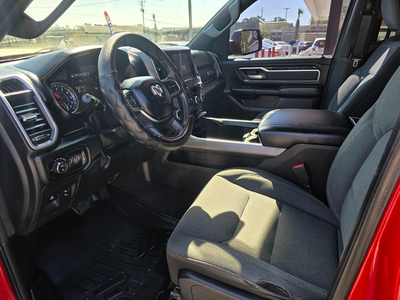 RAM 1500 Big Horn/Lone Star 4x4 Crew Cab 5'7" Box 2019