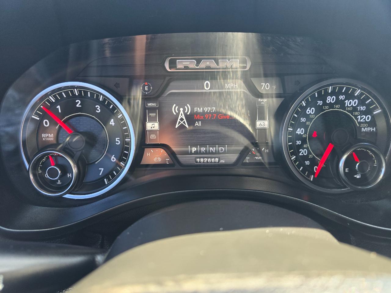 RAM 1500 Big Horn/Lone Star 4x4 Crew Cab 5'7" Box 2019