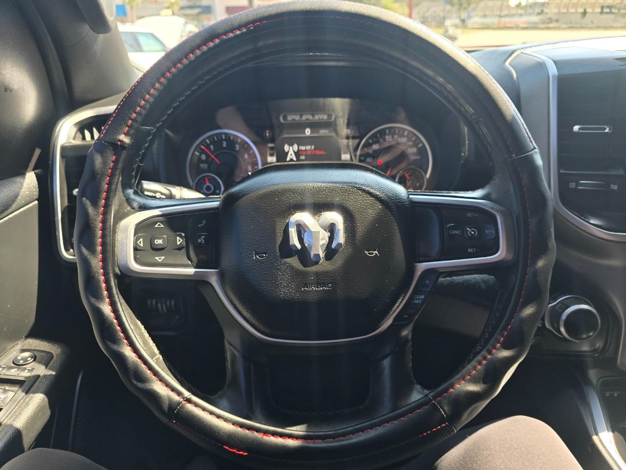 RAM 1500 Big Horn/Lone Star 4x4 Crew Cab 5'7" Box 2019