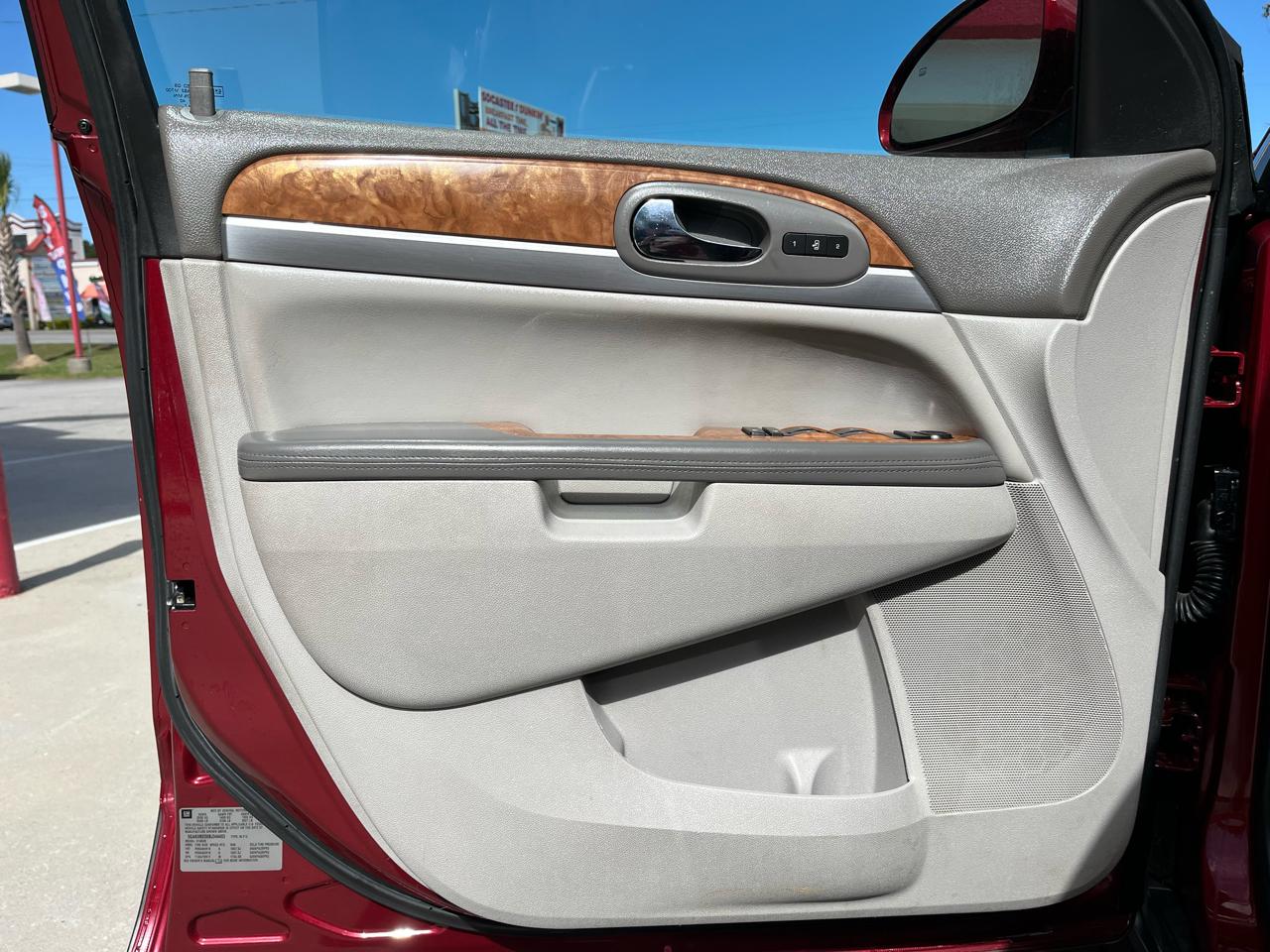 Buick Enclave AWD 4dr CXL-1 2011