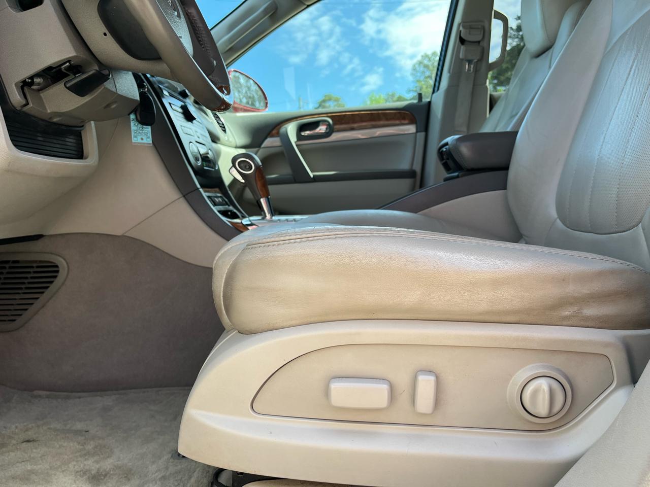 Buick Enclave AWD 4dr CXL-1 2011