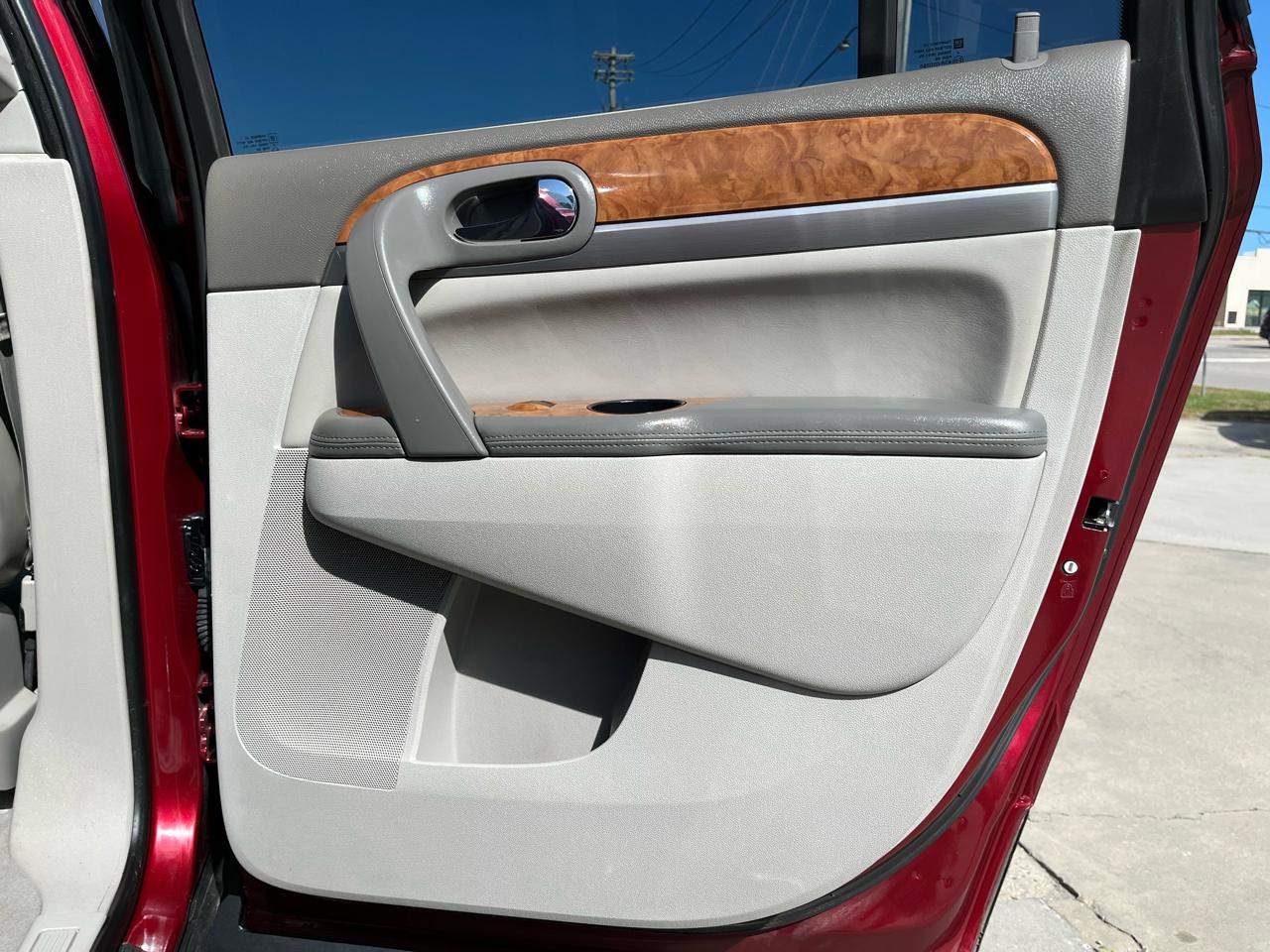 Buick Enclave AWD 4dr CXL-1 2011