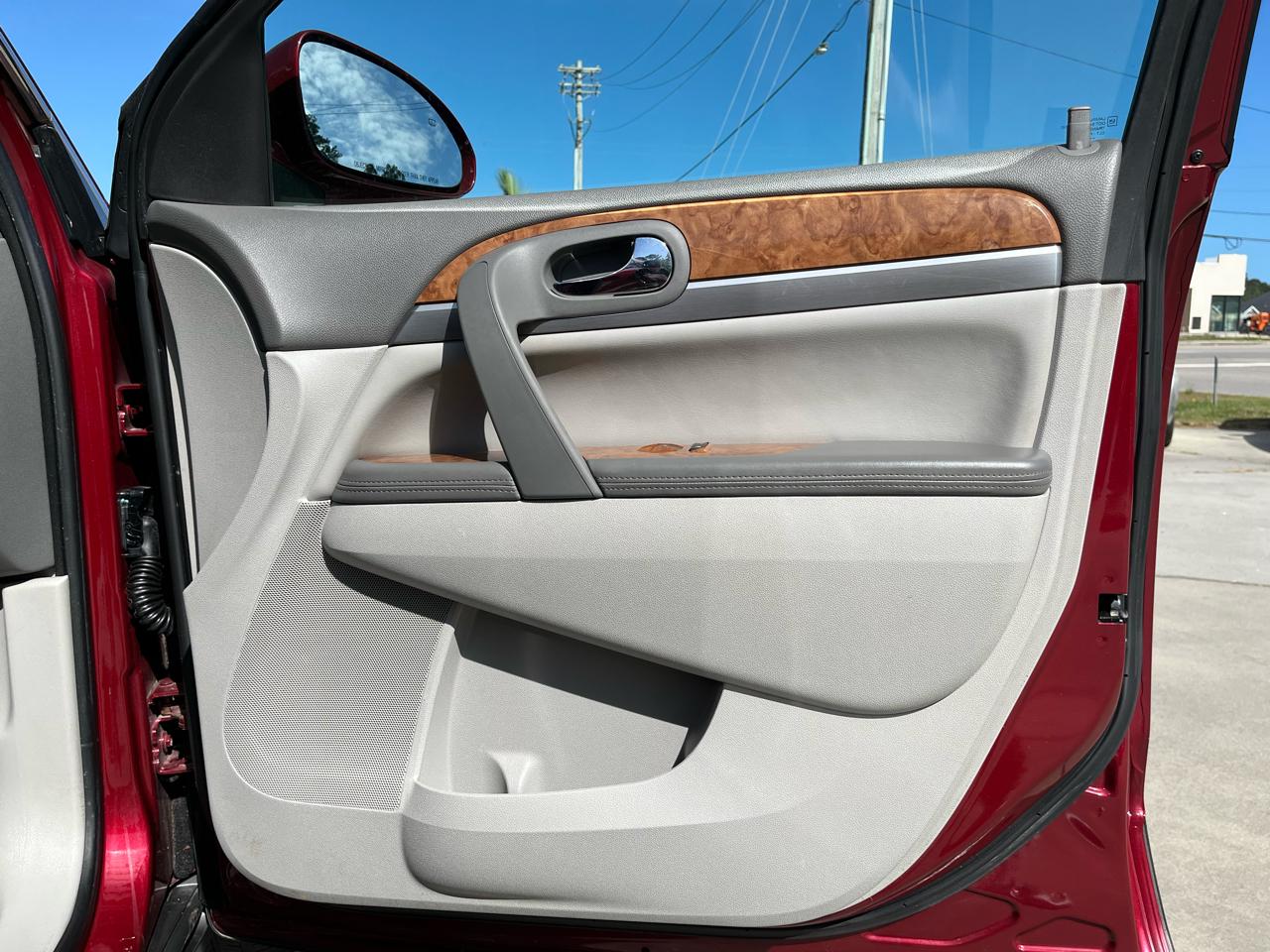 Buick Enclave AWD 4dr CXL-1 2011