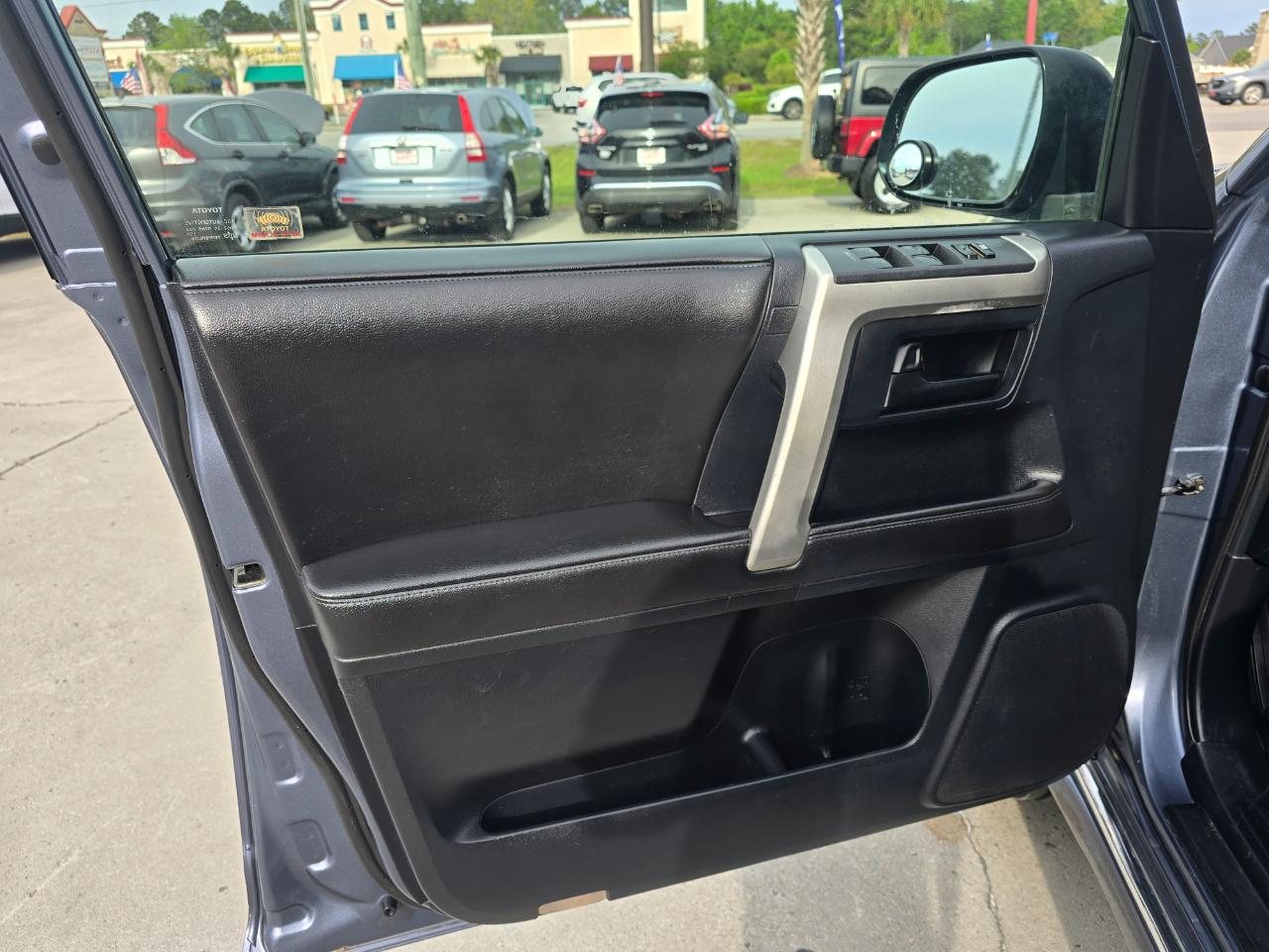 Toyota 4Runner 4WD 4dr V6 Trail (Natl) 2010